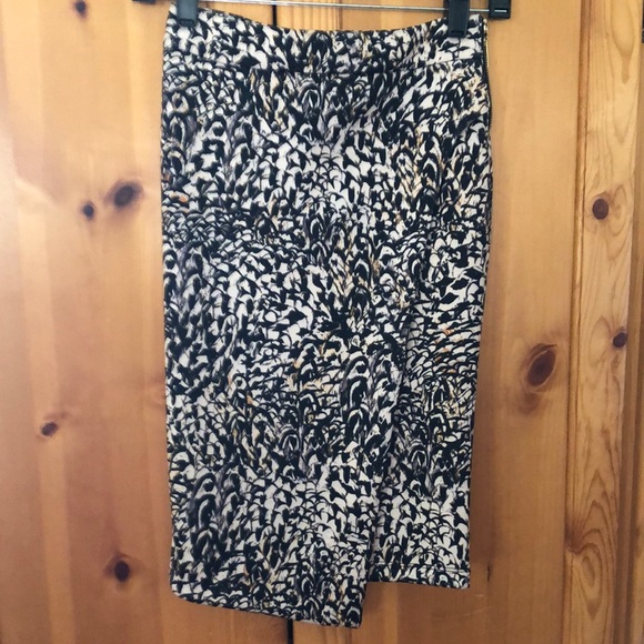 Bar III Dresses & Skirts - Print Pattern Asymmetrical Panel Straight Skirt w/Side Gold Zipper Closing.